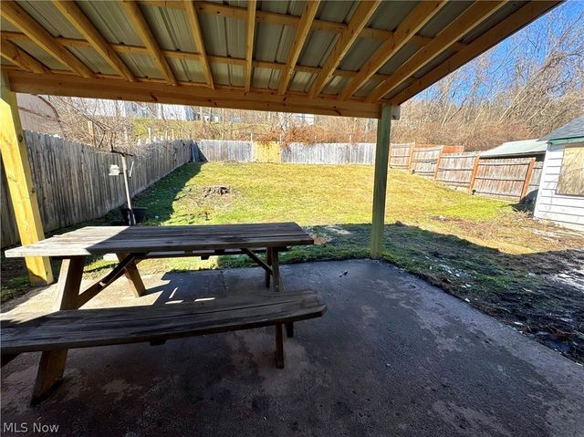 1411 Hukill Street, Brilliant, OH 43913