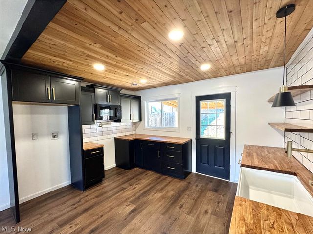 1411 Hukill Street, Brilliant, OH 43913