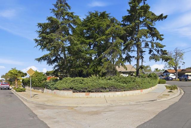 5110 Galt Way, San Diego, CA 92117