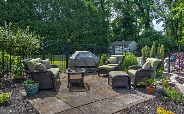 1109 EDWARD LN, West Chester, PA 19382