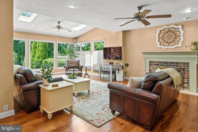 1109 EDWARD LN, West Chester, PA 19382