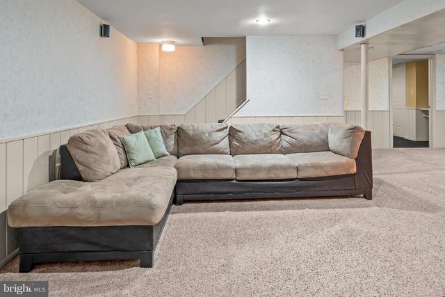 1109 EDWARD LN, West Chester, PA 19382