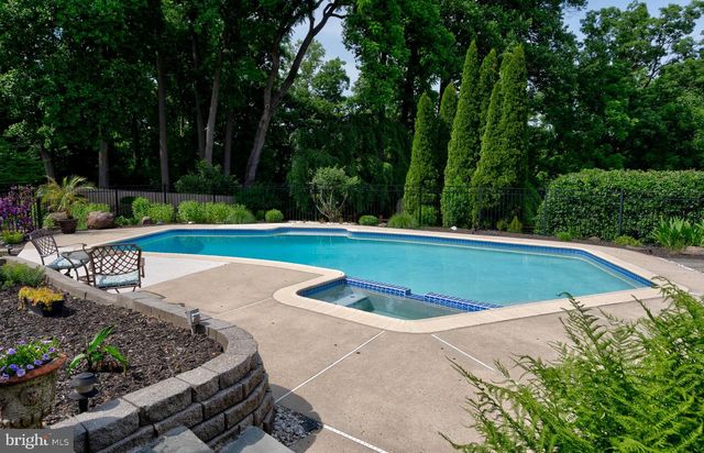 1109 EDWARD LN, West Chester, PA 19382