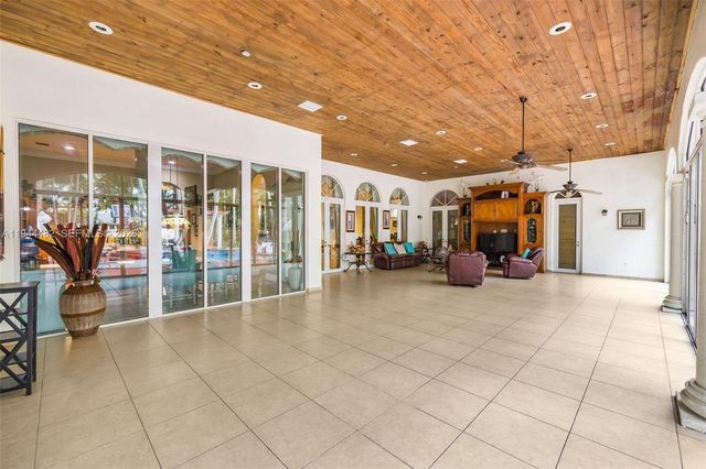 7761 SW 122nd Avenue, Miami, FL 33183