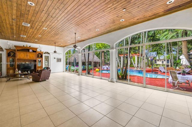 7761 SW 122nd Avenue, Miami, FL 33183