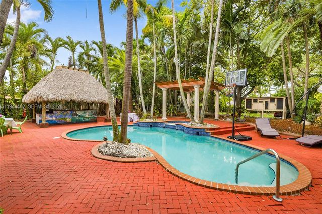 7761 SW 122nd Avenue, Miami, FL 33183