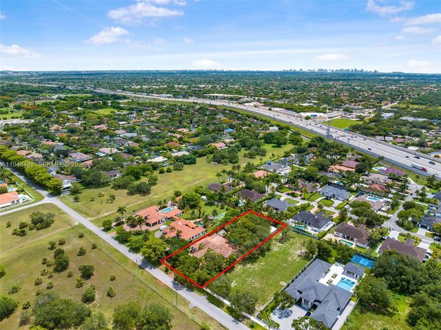 7761 SW 122nd Avenue, Miami, FL 33183