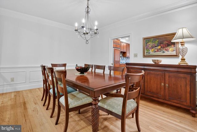 9412 TURNBERRY DR, Potomac, MD 20854
