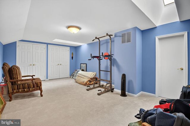 9412 TURNBERRY DR, Potomac, MD 20854