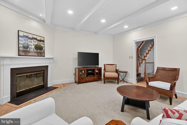 9412 TURNBERRY DR, Potomac, MD 20854