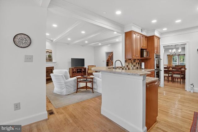 9412 TURNBERRY DR, Potomac, MD 20854