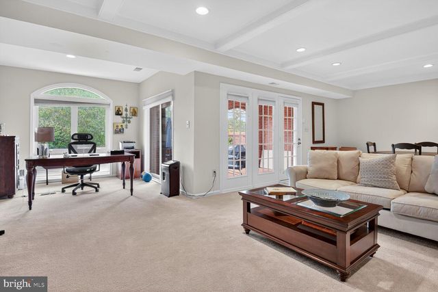 9412 TURNBERRY DR, Potomac, MD 20854