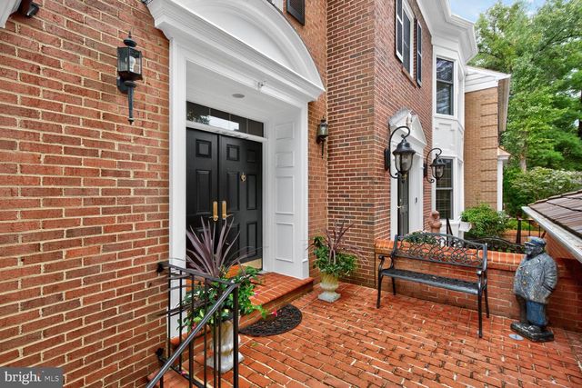 9412 TURNBERRY DR, Potomac, MD 20854
