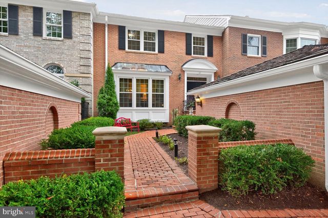 9412 TURNBERRY DR, Potomac, MD 20854