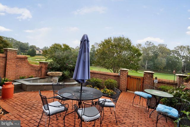 9412 TURNBERRY DR, Potomac, MD 20854