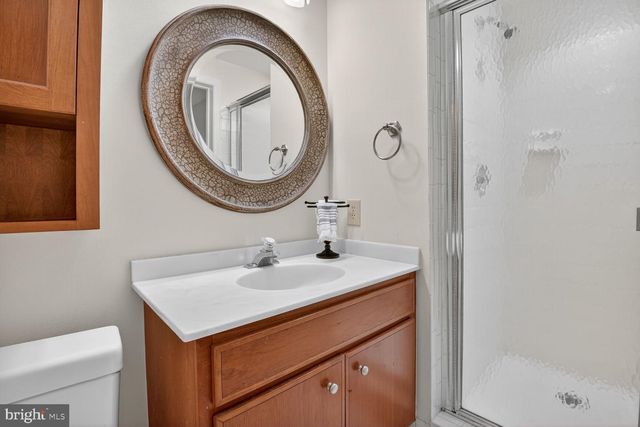 9412 TURNBERRY DR, Potomac, MD 20854
