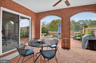 9412 TURNBERRY DR, Potomac, MD 20854