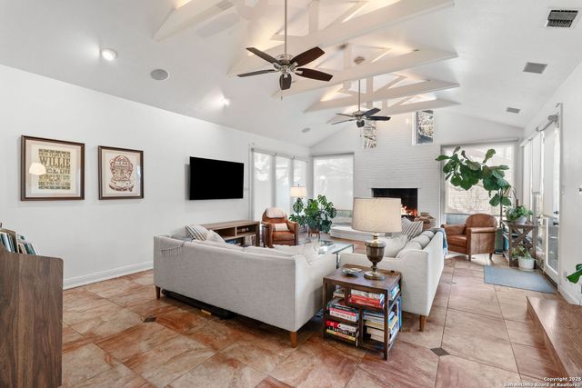 227 Halcyon Pl, San Antonio, TX 78209