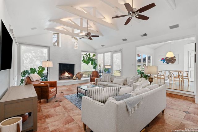 227 Halcyon Pl, San Antonio, TX 78209