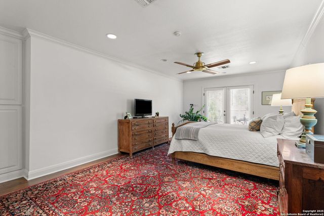 227 Halcyon Pl, San Antonio, TX 78209