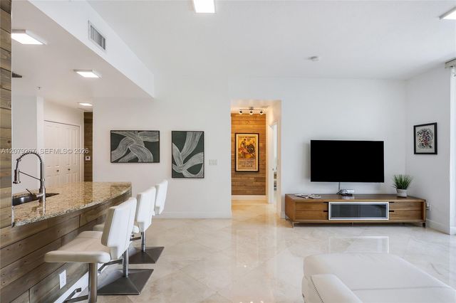 1945 S Ocean Drive M6, Hallandale Beach, FL 33009