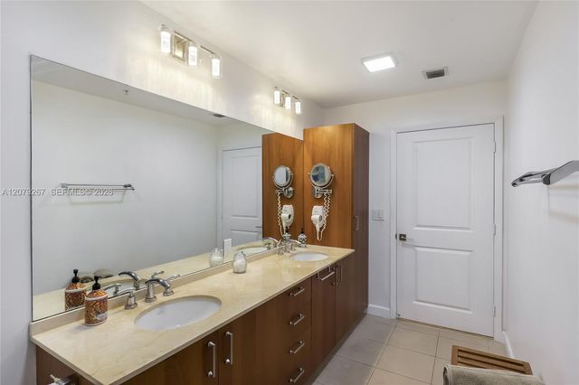 1945 S Ocean Drive M6, Hallandale Beach, FL 33009