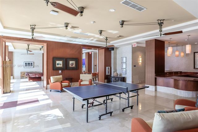 1945 S Ocean Drive M6, Hallandale Beach, FL 33009