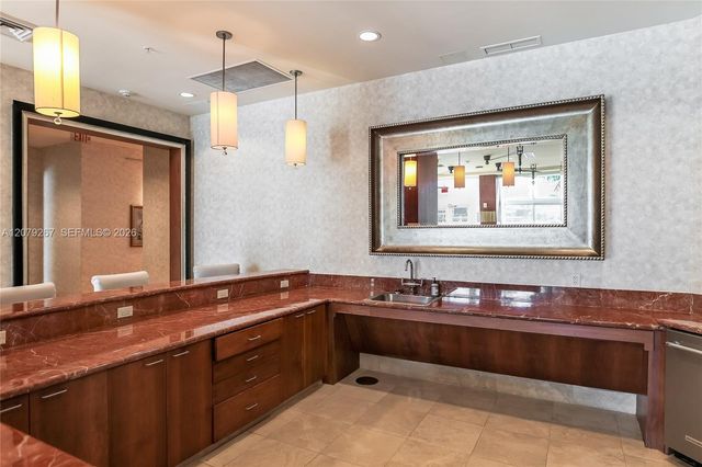 1945 S Ocean Drive M6, Hallandale Beach, FL 33009
