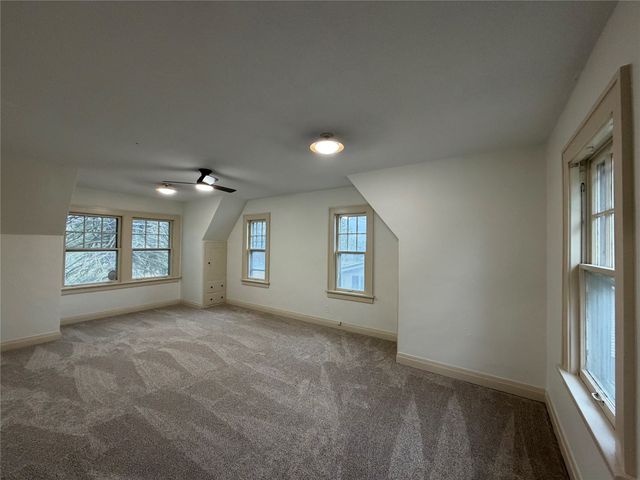 1525 1st Street N, Newton, IA 50208