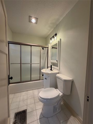 1525 1st Street N, Newton, IA 50208