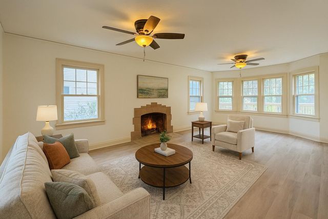 1525 1st Street N, Newton, IA 50208