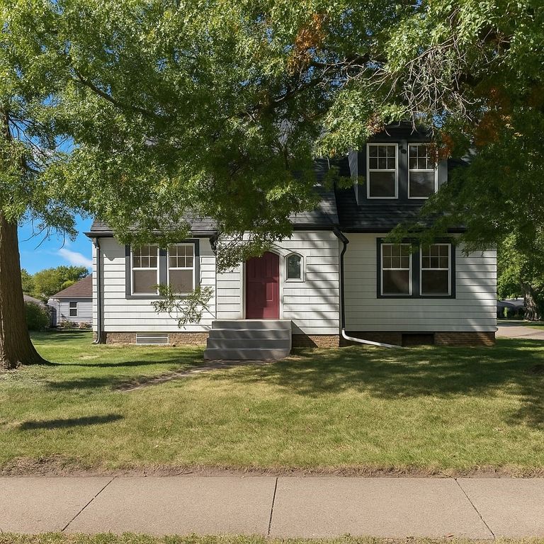 1525 1st Street N, Newton, IA 50208