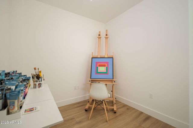 5250 E DEER VALLEY Drive 303, Phoenix, AZ 85054