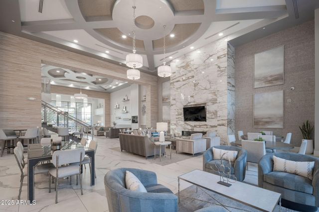 5250 E DEER VALLEY Drive 303, Phoenix, AZ 85054