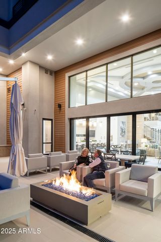 5250 E DEER VALLEY Drive 303, Phoenix, AZ 85054