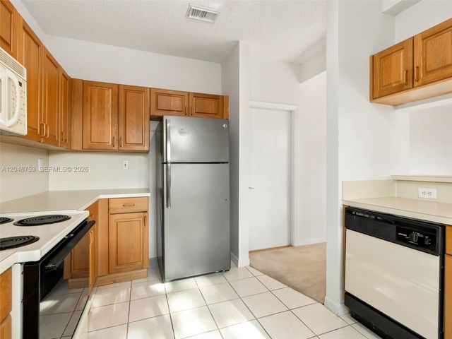 2245 NW 160th Ter, Pembroke Pines, FL 33028