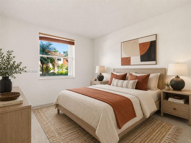 2245 NW 160th Ter, Pembroke Pines, FL 33028