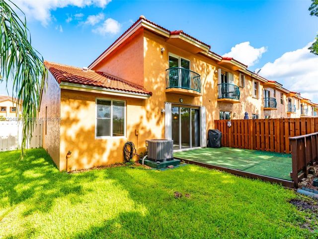 2245 NW 160th Ter, Pembroke Pines, FL 33028