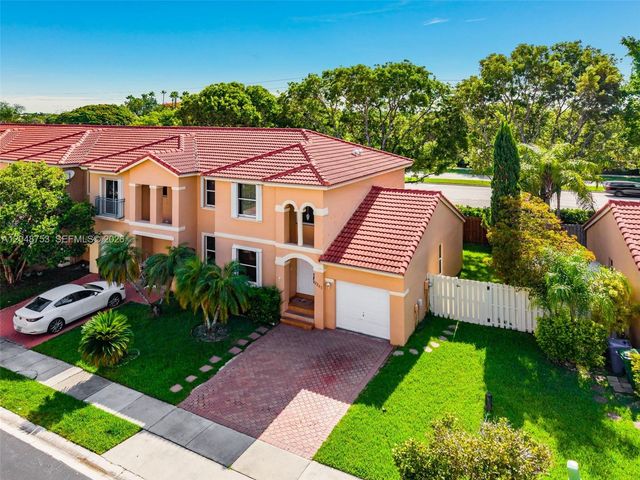 2245 NW 160th Ter, Pembroke Pines, FL 33028