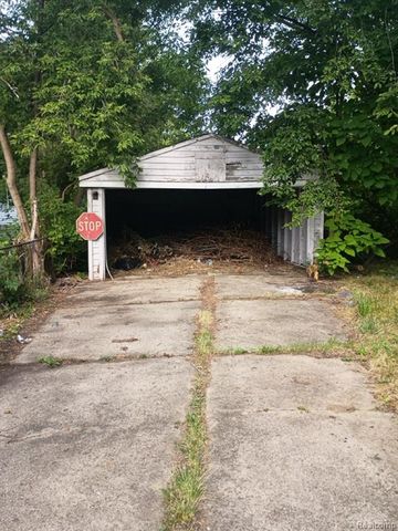 8467 Pierson Street, Detroit, MI 48228