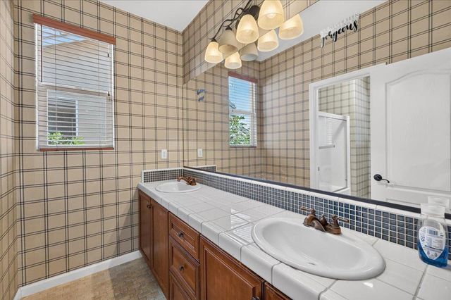 4342 W Artemisa Drive, Fresno, CA 93722