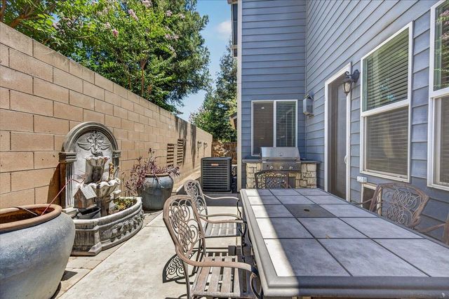4342 W Artemisa Drive, Fresno, CA 93722