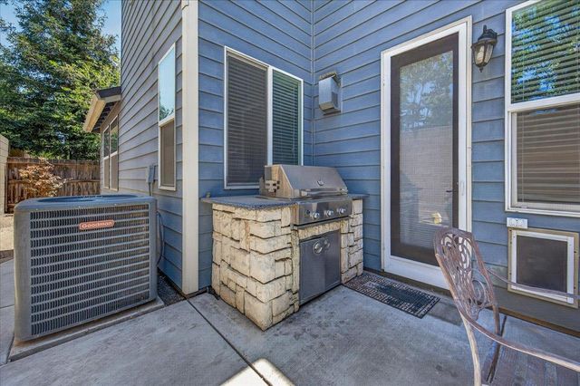 4342 W Artemisa Drive, Fresno, CA 93722