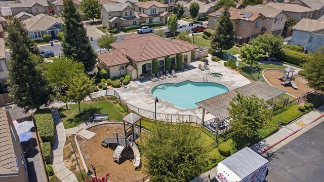 4342 W Artemisa Drive, Fresno, CA 93722