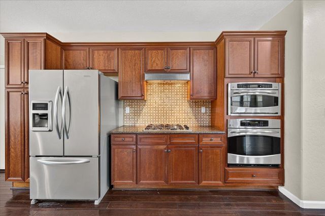 4342 W Artemisa Drive, Fresno, CA 93722