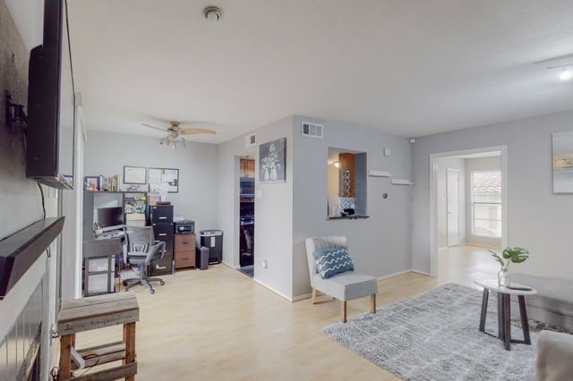 5916 Gaston Avenue 304, Dallas, TX 75214