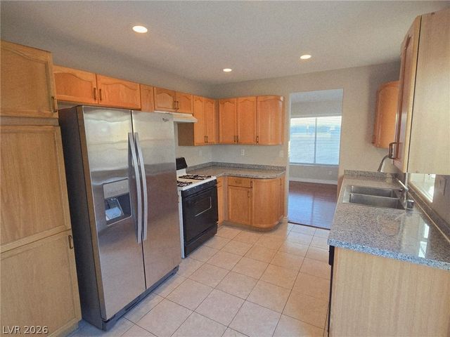 8998 Odense Way, Las Vegas, NV 89147