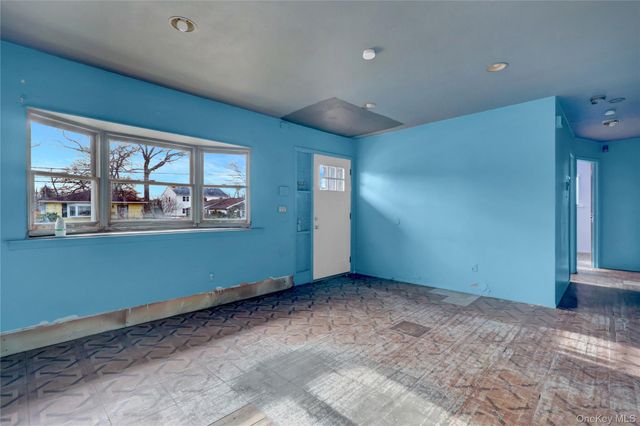 221 State Avenue, Wyandanch, NY 11798