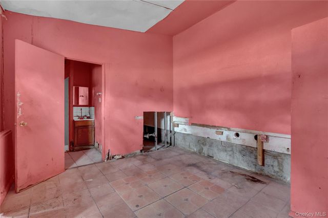 221 State Avenue, Wyandanch, NY 11798