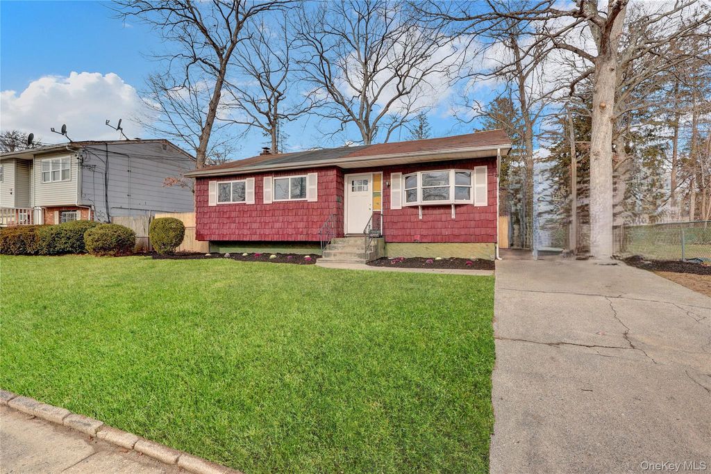 221 State Avenue, Wyandanch, NY 11798